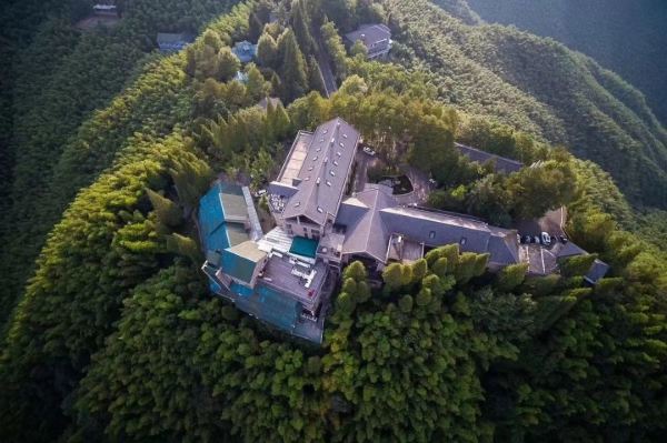 全年周末都不加价,包邮区度假速囤!浙江莫干山庄 亲子客房1-2晚套餐(含三人早餐+景区入场券+亲子下午茶等)
