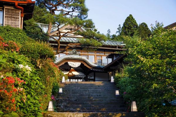 东京出发1.5h!箱根必打卡的百年汤泉,含2餐!日本箱根小涌园三河屋旅馆 别馆日式双床房(公共浴池)1晚(含双早+双人日式晚餐)