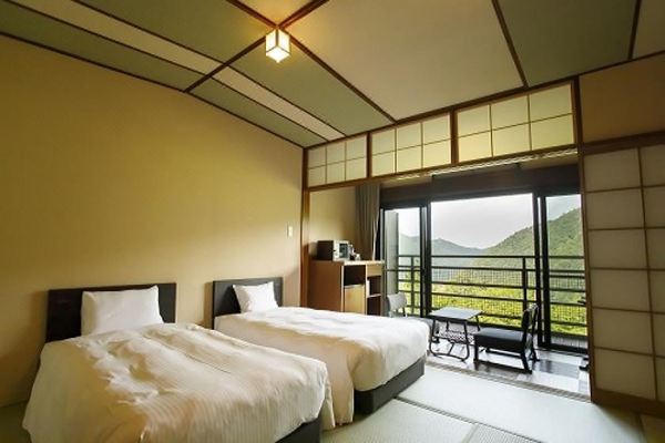 东京出发1.5h!箱根必打卡的百年汤泉,含2餐!日本箱根小涌园三河屋旅馆 别馆日式双床房(公共浴池)1晚(含双早+双人日式晚餐)