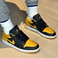 耐克（NIKE）篮球鞋男鞋2024春季Air Jordan 1 AJ1低帮板鞋运动鞋休闲鞋 553558-072黑黄 45