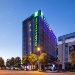 覆盖近百店，200+至400+丰俭由人！洲际酒店旗下智选假日品牌 指定房型2晚通兑（含双早）