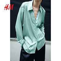 H&M 女装衬衫2024春季优雅气质修身光泽感V领长袖上衣0939703 浅灰绿色