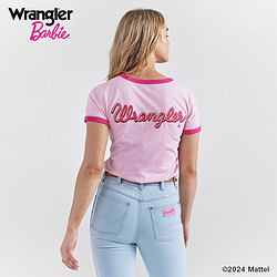 Wrangler 威格 ®xBarbie™「丹宁梦境」胶囊系列24新款植绒女士短袖T恤