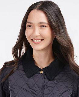 Barbour Annandale女士四季经典保暖菱格修身绗缝夹克 深蓝色 8