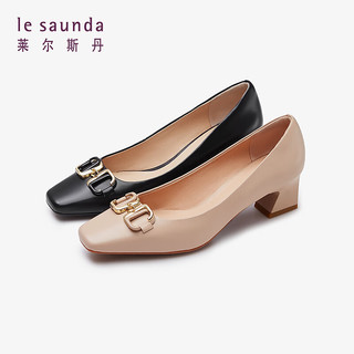 莱尔斯丹 le saunda 2024春季时尚优雅饰扣中粗跟通勤高级感真皮单鞋女鞋5M50603 黑色 BKL 39