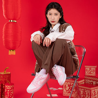 耐克（NIKE） 舰店女鞋春季 轻便透气运动休闲鞋舒适板鞋 105-樱花粉/春季主推 37.5