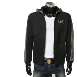 当前位置:>首页>服饰鞋包>男装>男上装>emporioarmani/阿玛尼男上装>