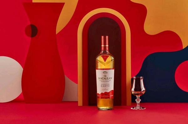 原厂OB、春焕新：MACALLAN 麦卡伦 焕新“地球之夜” 单一麦芽 苏格兰威士忌 700ml 第二版 单瓶礼盒装