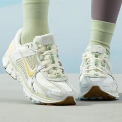 nike耐克zoomvomero5复古百搭女子运动鞋