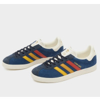 满血复活节:adidas ORIGINALS x MARVEL 漫威联名 Gazelle 运动鞋 size?独家