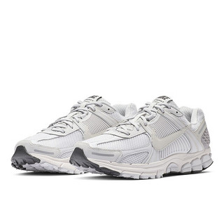 NIKE 耐克 男子NIKE ZOOM VOMERO 5 SP板鞋/复刻鞋 BV1358-001 40.5