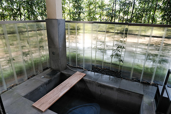 汉拿山下，一屋一私汤！春节/樱花季不加价！韩国琥珀璞山度假村济州 [新馆] Hill 琥珀双床1晚（含延迟退房+接机等）