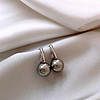 Trendolla 感灰色珍珠金属耳钉女法式复古韩国个性简约气质高亮珍珠耳环