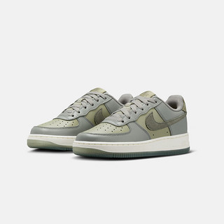 耐克（NIKE）男童AIR FORCE 1大童空军一号运动童鞋春FQ6948 001暗泥灰/中橄榄绿/橄榄绿/幻影 37.5码