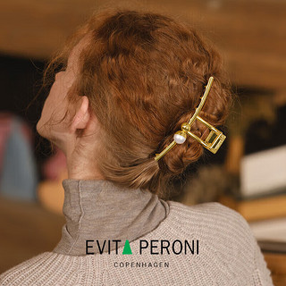 依慧达（Evita Peroni ）金属珍珠抓夹大号发夹后脑勺高级感鲨鱼夹发饰