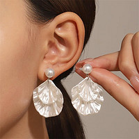 新款珍珠贝壳气质女士耳钉韩国简约百搭耳饰品甜美