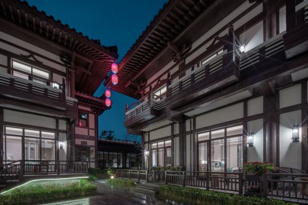 占地430亩的“唐风小古都”，不在西安在湖州！周末元旦不加价！湖州长兴大唐贡茶璞仕酒店 归璞园景大床房 2晚可拆分（含双早+酒店体验）