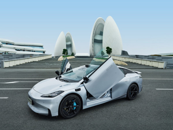 Hyper 昊铂 GT