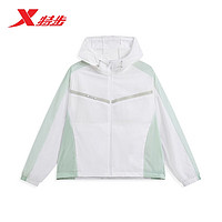 XTEP 特步 外套女风衣运动休闲上衣976228140215 珍珠白/盐绿色 M