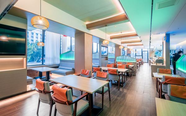 周末不加价!近景点!洛阳古都御景酒店(隋唐应天门店) 古都御景大床房2晚,含双早