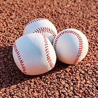 SIRDAR 萨达 小学生10寸垒球9寸棒球软硬实心学生比赛训练成人练习初学者棒球