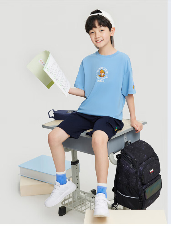 安踏儿童短袖男童装2024年夏季潮流印花针织短t儿童舒适t桖 梦幻黑-5