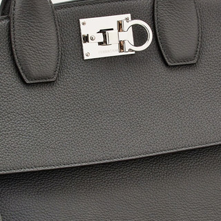 菲拉格慕（Ferragamo）女士深灰色手提包（中号） 0765813 