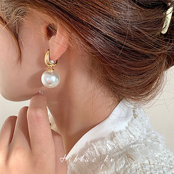 MOEFI 茉妃 小众设计感一款多戴白色珍珠耳环女精致可拆卸自由搭配耳钉女
