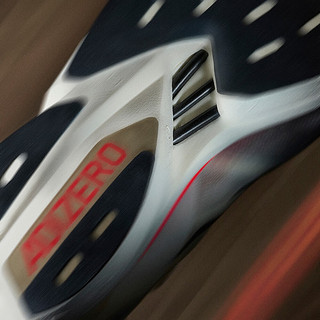 adidas 阿迪达斯 Adizero Adios Pro 3 马拉松碳柱女子跑鞋 IG6427 米色/黑色 40.5