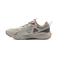 UNDER ARMOUR 安德玛 Charged Vantage Se 女子休闲运动跑步鞋 3028450-100 卡其色 35.5