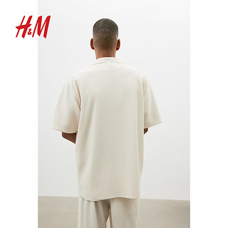 H&M男装衬衫2024夏季法式宽松褶裥罗纹八字领短袖衬衫1229332 浅米色 180/116 XL