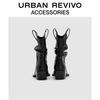 URBAN REVIVO2024春季新款女士摩登复古堆褶尖头靴子UAWS40002