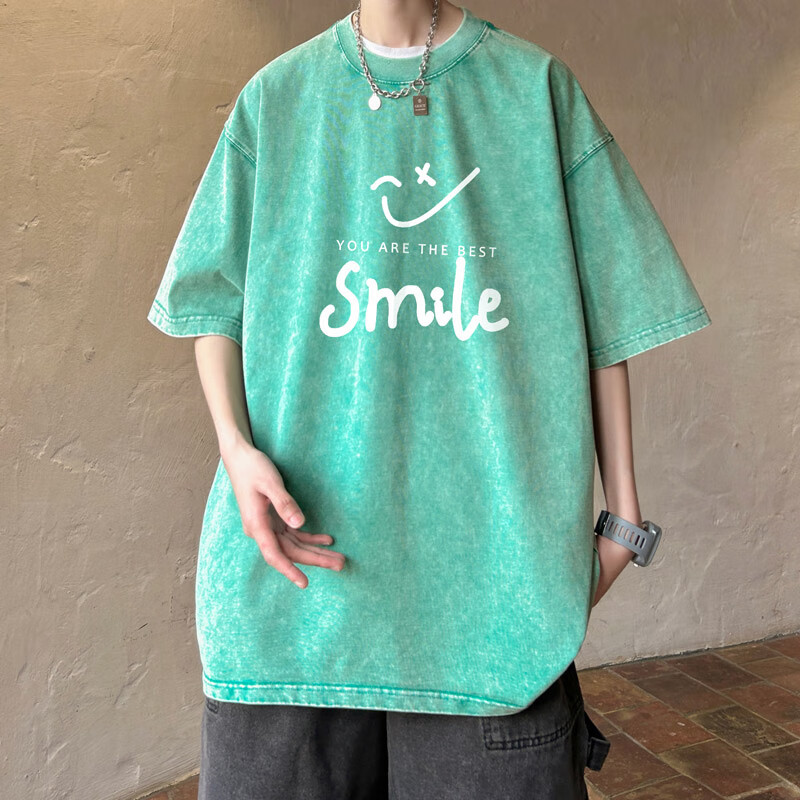 草绿色