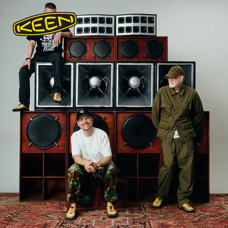 KEEN UNEEK FLAT十周年联名款 男子户外溯溪鞋 1028930 新麦色/芦苇黄 42