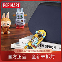 泡泡玛特 POPMART泡泡玛特LABUBU精灵玩具手指滑板徽章创意礼物摆件玩具