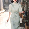 杜艳枝2024春夏 复合蕾丝印花斜襟倒大袖中长款旗袍水墨竹印花旗袍 浅绿色 2XL 120-130斤