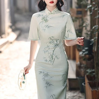 杜艳枝2024春夏 复合蕾丝印花斜襟倒大袖中长款旗袍水墨竹印花旗袍 浅绿色 2XL 120-130斤