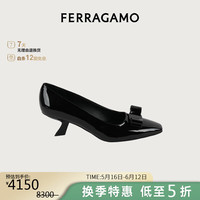 菲拉格慕(Ferragamo)女士黑色Vara蝴蝶结高跟鞋 0763726_1D _ 70/37.5