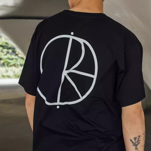 Polar Skate Co . Stroke Logo 男女款圆领短袖T恤 PSCSP20013