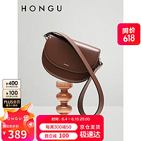 HONGU 红谷 包包女牛皮宽肩带单肩斜挎包时尚复古马鞍包 H5155125深咖啡 爱人