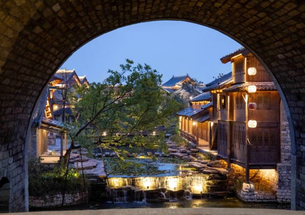 住进古城里,探李清照故居!暑假周中不加价!济南明水古城 易安悦酒店 1晚含门票早餐通兑