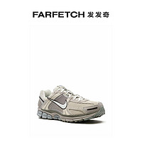 NIKE 耐克 男士Zoom Vomero 5 运动鞋FARFETCH发发奇