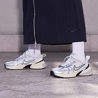 NIKE 耐克 女鞋 V2K Run Runtekk 白银休闲运动鞋耐磨跑步鞋 FD0736-100