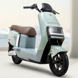 15日20点百人团aima爱玛卫士电动摩托车tdr4243z