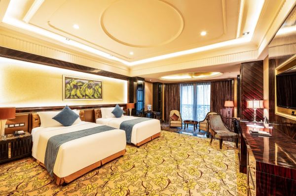 室内外玩水区域都很大,房间面积65m²起!成都雅居乐豪生大酒店 豪华大/双床房1晚套餐(可选无早/双早版)
