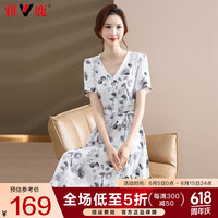 雅鹿连衣裙女裙子夏天女装2024气质款长裙简约收腰显瘦v领装衣服 白色 165