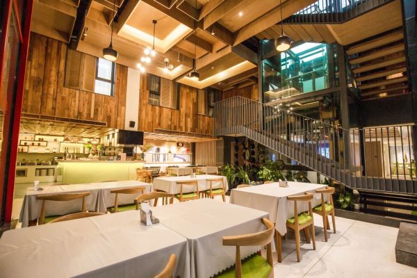 东栅景区旁!周末/暑期平日不加价!乌镇明里酒店 鱼戏涧大床房1晚,含双早+双人乌镇南栅景区游览+汉服体验等