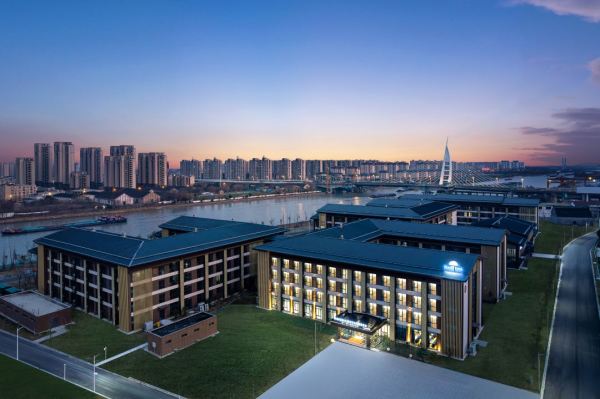 全程不加价!近京杭运河!扬州戴斯精选温德姆酒店 高级双床房1晚(含双早)