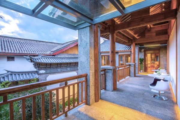住2晚送1晚!大研古城内,位置极佳!茶马道丽江丽世酒店 尊尚大床/双床房2晚连住(含双早)