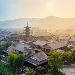 暑假平日不加价，还送价值375元的景区亲子门票！无锡拈花湾拈花客栈 客房2晚连住，含双早